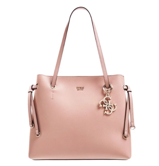 Guess Suomi: tyyli ja arvo, jotka kulkevat k&auml;si k&auml;dess&auml;